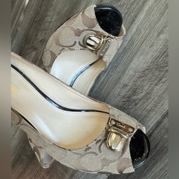 🤎😍COACH Shabby Chic Heels - Picture 9 of 11